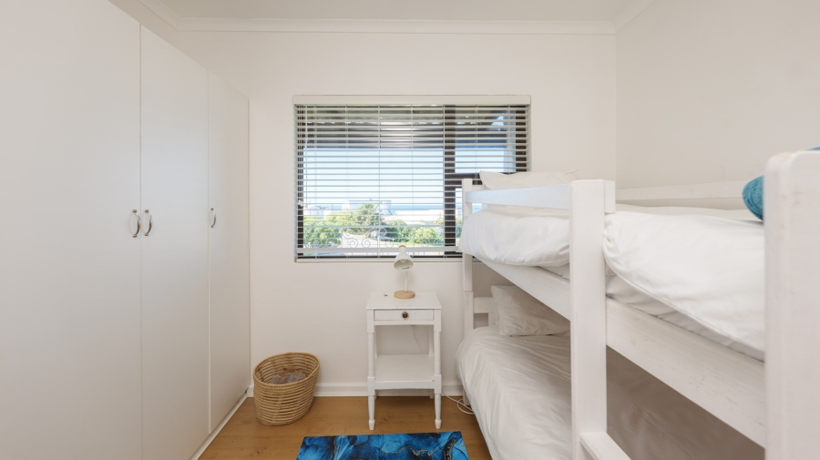 4 Bedroom Property for Sale in Oceanview Heights Western Cape